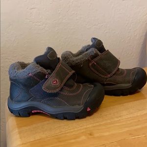 Shoes - Girls Keen winter boots Shoes - Girls Keen winter boots